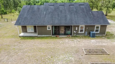 7016 Oakridge Drive Glen St. Mary FL 32040