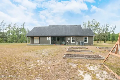 7016 Oakridge Drive Glen St. Mary FL 32040
