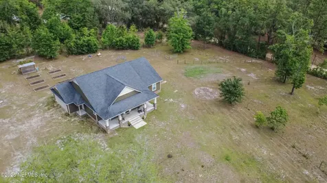 7016 Oakridge Drive Glen St. Mary FL 32040