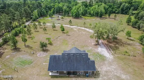 7016 Oakridge Drive Glen St. Mary FL 32040
