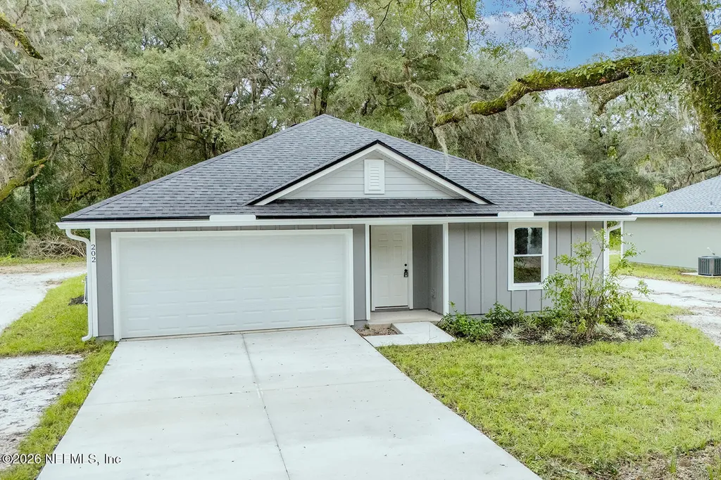 113 Street Lucie Street Florahome FL 32140