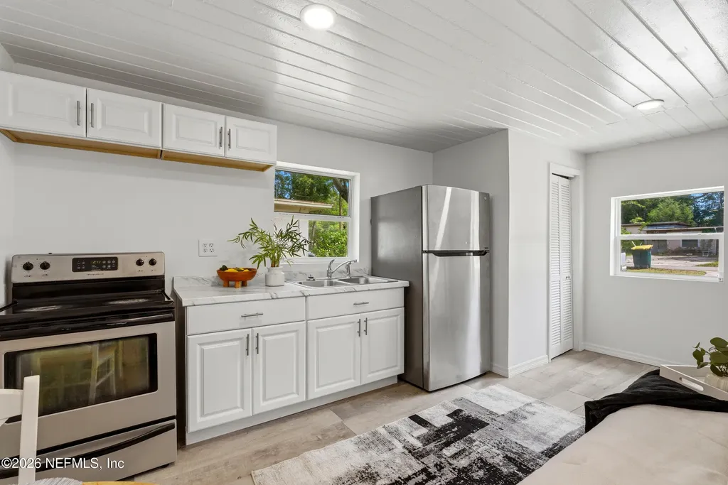 422 Tabor Drive W Jacksonville FL 32216
