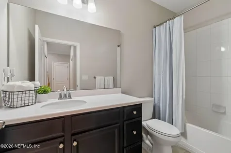 16156 Blossom Lake Drive Jacksonville FL 32218