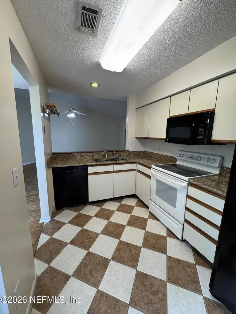 8550 Goldeneye Lane Jacksonville FL 32217