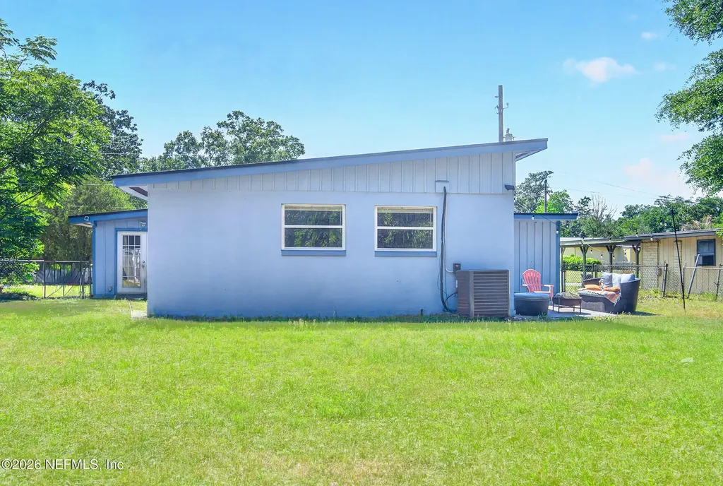 1629 Louvre Drive Jacksonville FL 32221