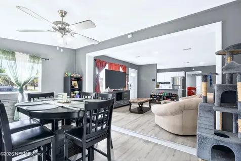 1629 Louvre Drive Jacksonville FL 32221