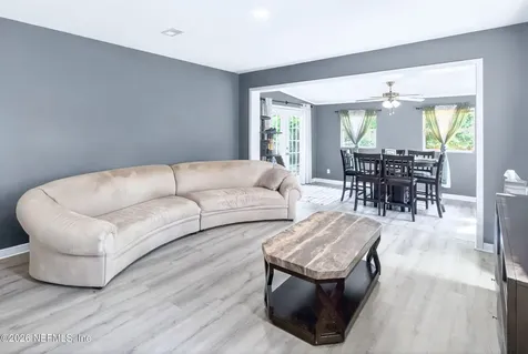 1629 Louvre Drive Jacksonville FL 32221