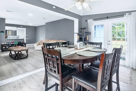 1629 Louvre Drive Jacksonville FL 32221