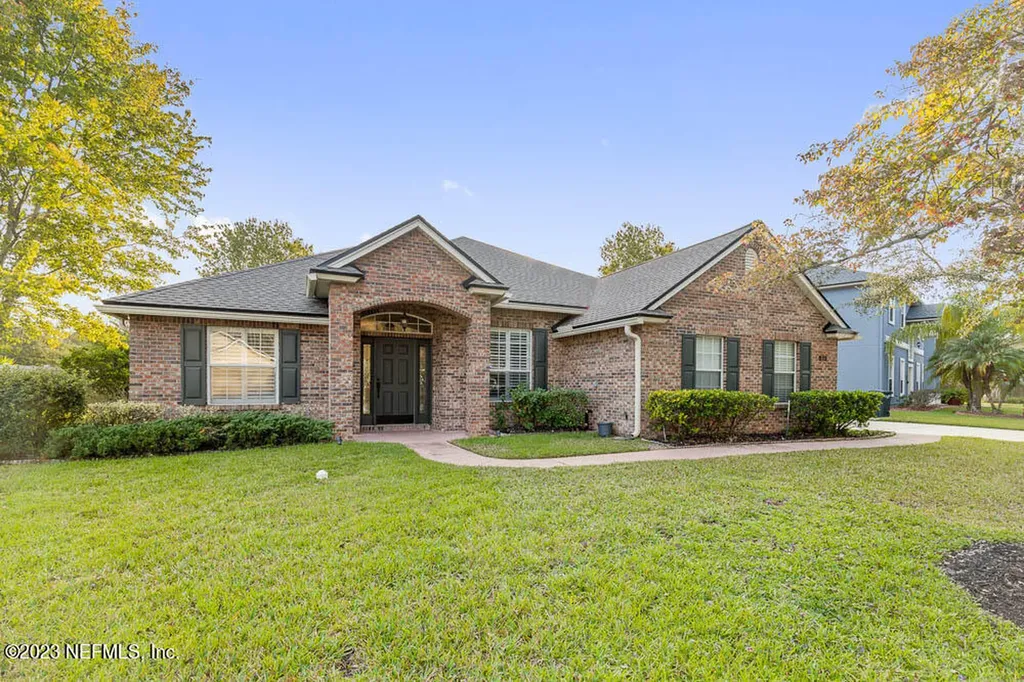 813 W American Eagle Drive St. Augustine FL 32092