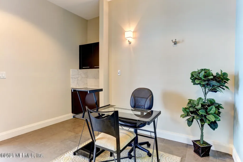 1431 Riverplace Boulevard Jacksonville FL 32207