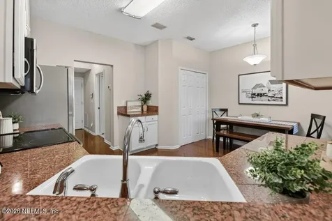 522 Selva Lakes Circle Atlantic Beach FL 32233
