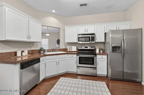 522 Selva Lakes Circle Atlantic Beach FL 32233