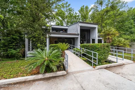 8810 Goodbys Executive Drive Jacksonville FL 32217