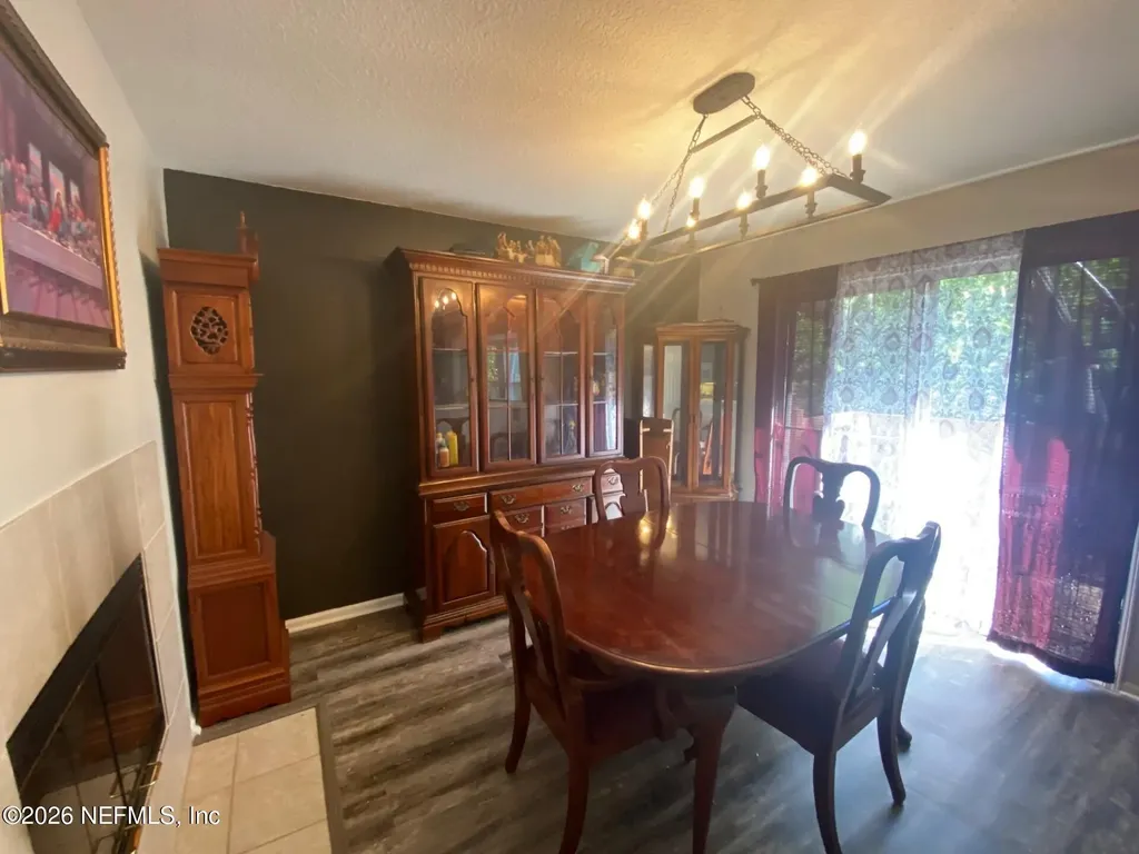 7043 Valley Crest Court Jacksonville FL 32277