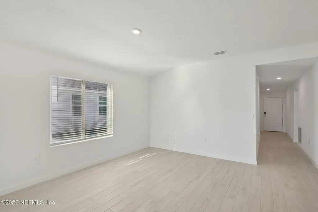 7394 Everett Forest Drive Jacksonville FL 32219