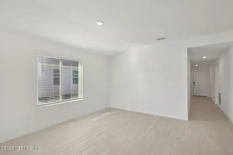 7394 Everett Forest Drive Jacksonville FL 32219
