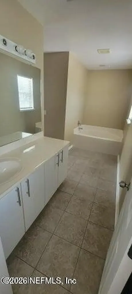 2017 Millington Lane Jacksonville FL 32246