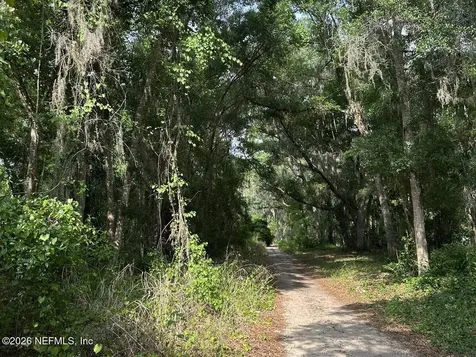 108 Ridgeline Avenue Satsuma FL 32189