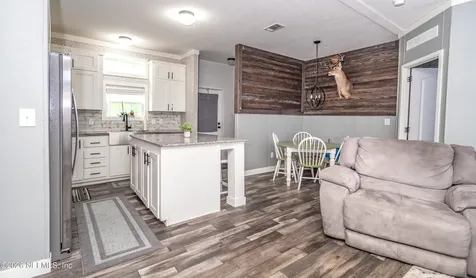 7697 Bill Davis Road Glen St. Mary FL 32040