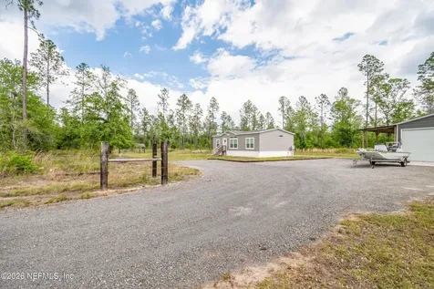 7697 Bill Davis Road Glen St. Mary FL 32040