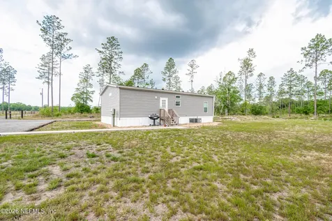 7697 Bill Davis Road Glen St. Mary FL 32040