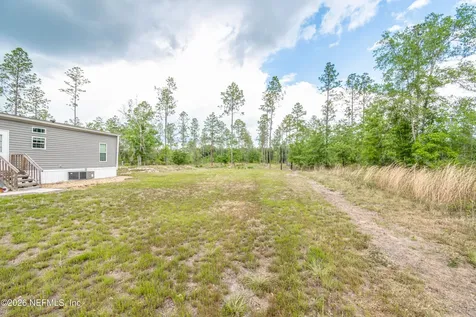 7697 Bill Davis Road Glen St. Mary FL 32040