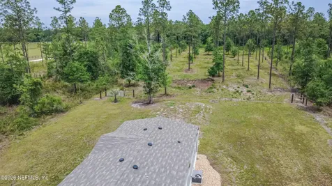 7697 Bill Davis Road Glen St. Mary FL 32040