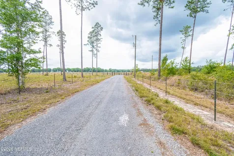 7697 Bill Davis Road Glen St. Mary FL 32040