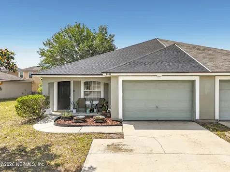 8638 Julia Marie Circle Jacksonville FL 32210