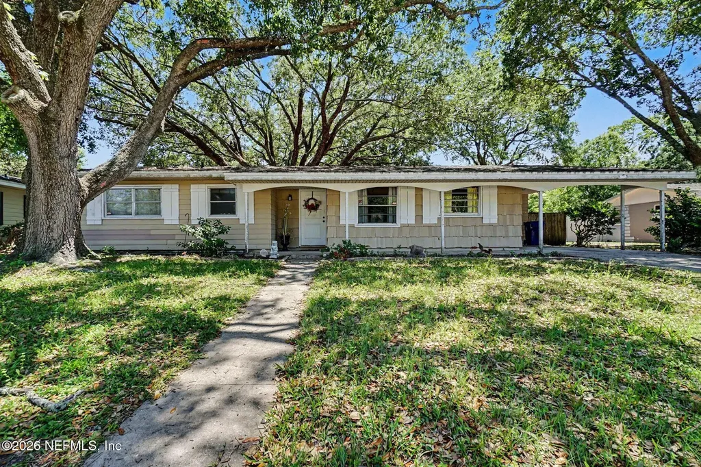 239 Deltona Boulevard St. Augustine FL 32086