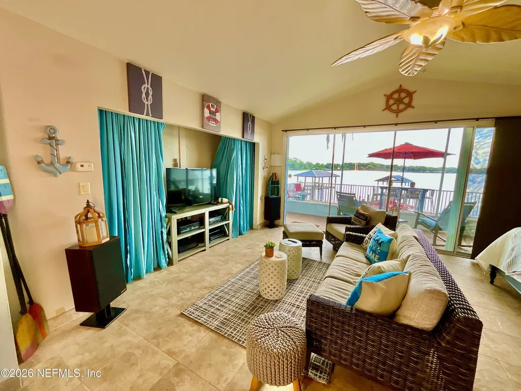 125 Floradandy Road Hawthorne FL 32640