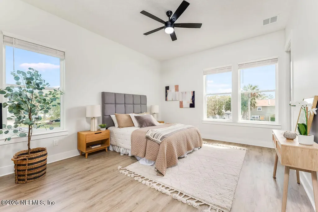 809 11th Avenue S Jacksonville Beach FL 32250