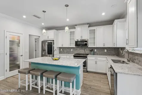 212 Winterberry Court St. Johns FL 32259