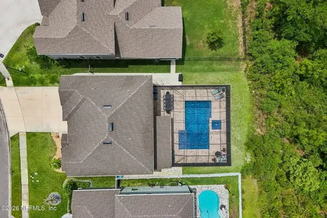 212 Winterberry Court St. Johns FL 32259