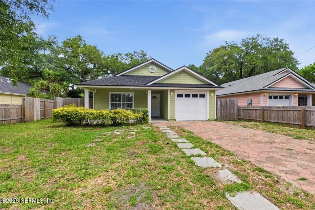 3907 Adirolf Road Jacksonville FL 32207