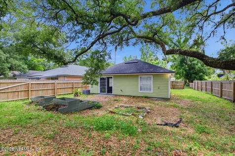 3907 Adirolf Road Jacksonville FL 32207