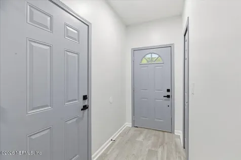 3907 Adirolf Road Jacksonville FL 32207