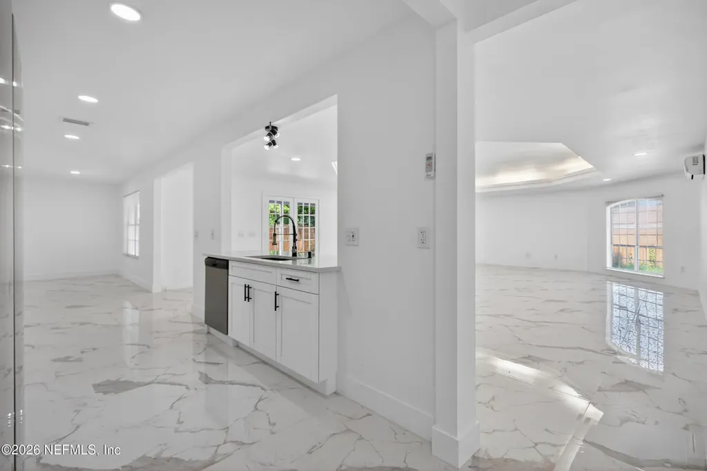 1407 Grandview Drive Jacksonville FL 32211