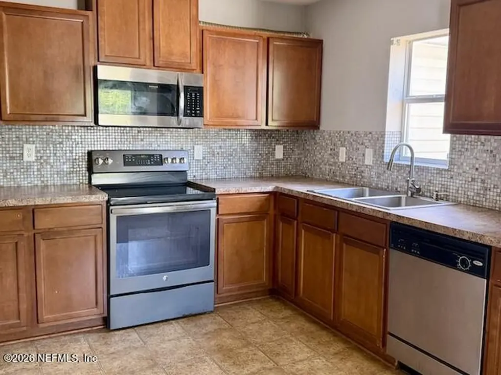 12221 Sand Lake Court Jacksonville FL 32218
