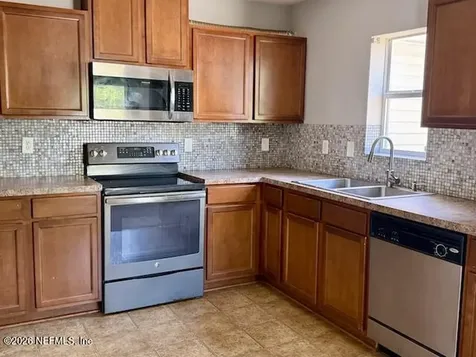 12221 Sand Lake Court Jacksonville FL 32218