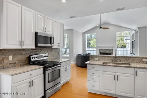 833 Lotus Lane N St. Johns FL 32259
