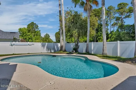 833 Lotus Lane N St. Johns FL 32259