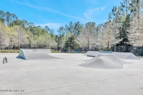 833 Lotus Lane N St. Johns FL 32259