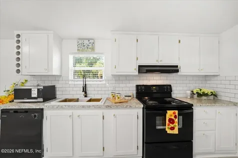 1137 Yaupon Street Daytona Beach FL 32117