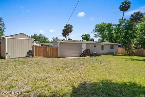 1137 Yaupon Street Daytona Beach FL 32117