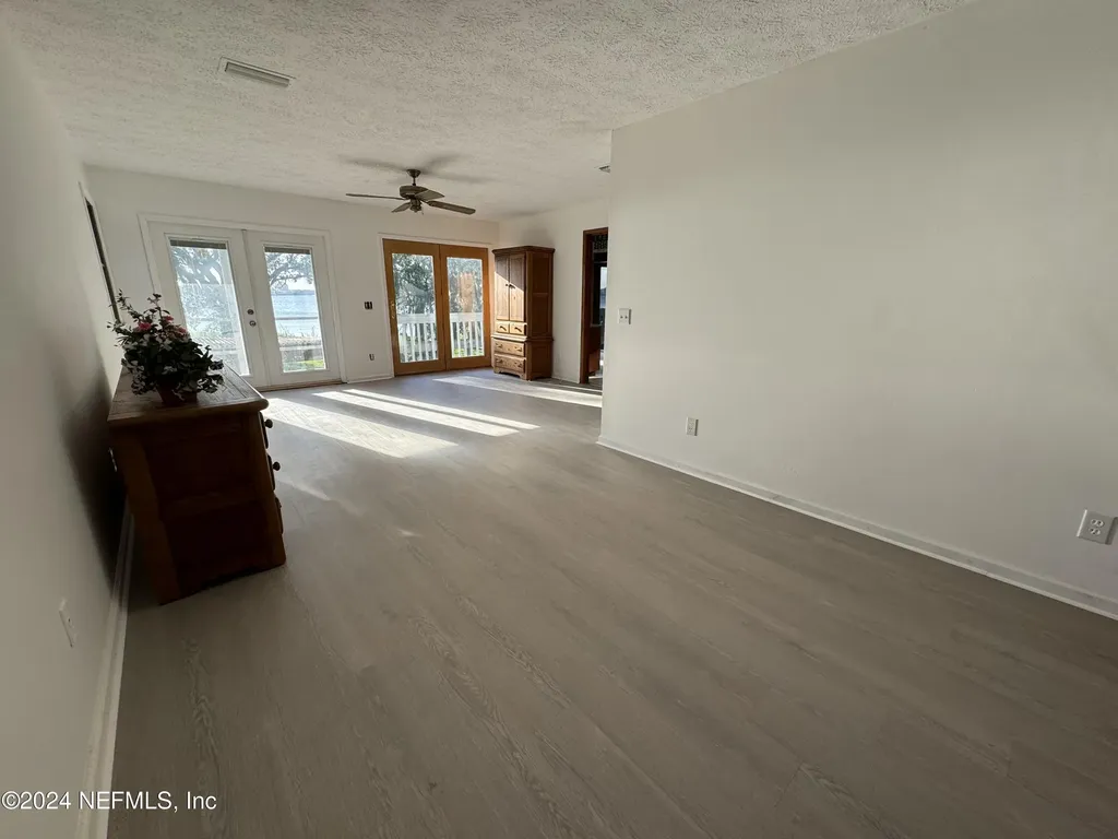 3832 Sandy Shores Drive Jacksonville FL 32277