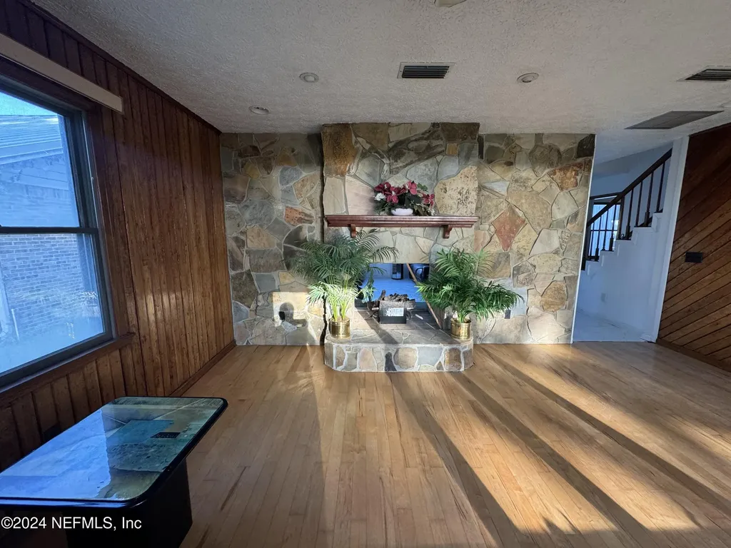 3832 Sandy Shores Drive Jacksonville FL 32277
