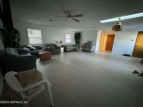 3832 Sandy Shores Drive Jacksonville FL 32277