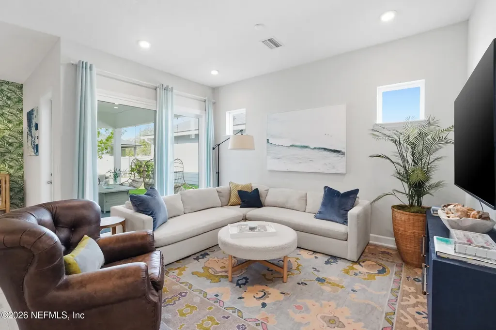185 Park Center Avenue Ponte Vedra FL 32081