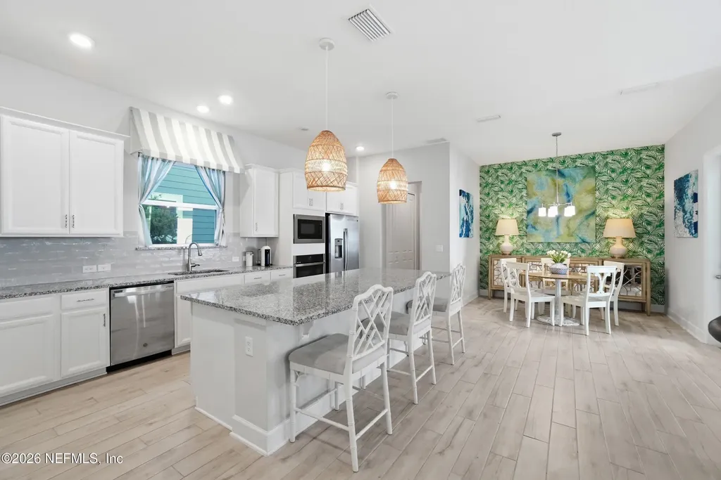 185 Park Center Avenue Ponte Vedra FL 32081